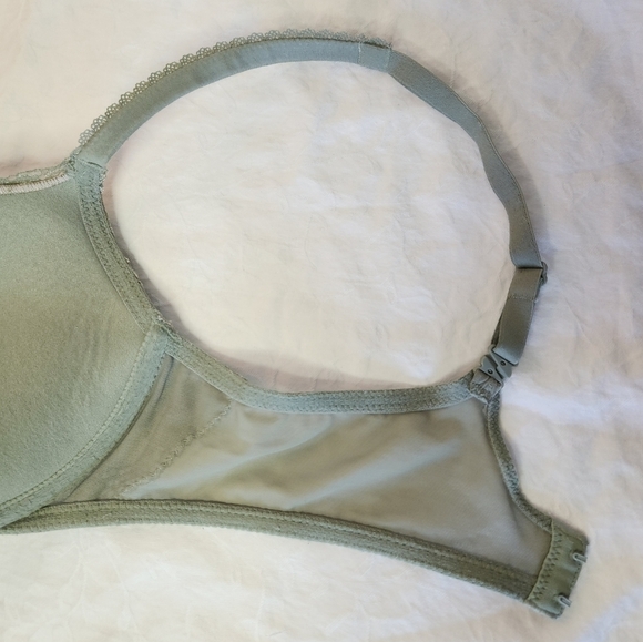 Victoria's Secret vintage lace pushup bra - Picture 12 of 13